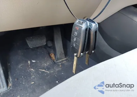 2020 Kia Sorento 2.4L Lx из США, поврежденный, VIN 5XYPG4A37LG647844